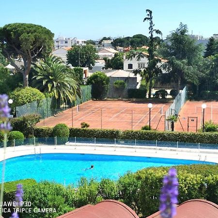 2 Pieces Climatise-Wifi / 4 Voyageurs / Boxe Prive / 2 Piscines / 2 Tennis / Petanque / Pingpong أنتيب المظهر الخارجي الصورة